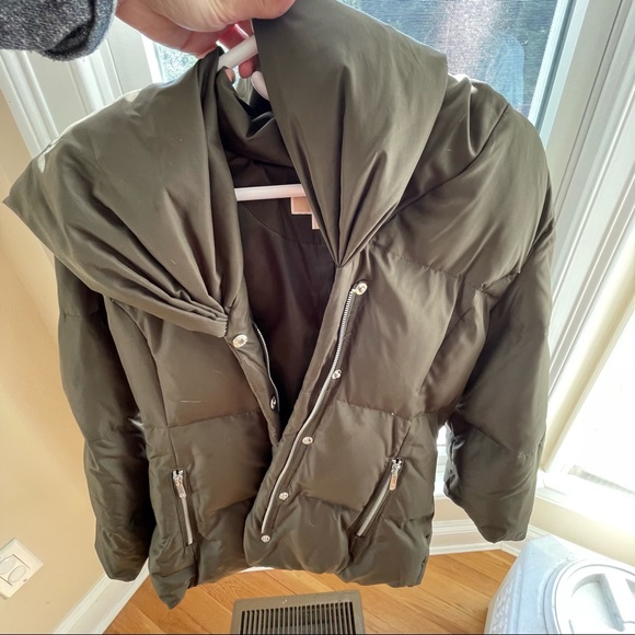 Michael Kors L womens winter puffer - Picture 11 of 11